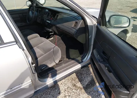 2008 Ford Crown Victoria Police Interceptor z USA, uszkodzony, nr VIN 2FAFP71V48X158921